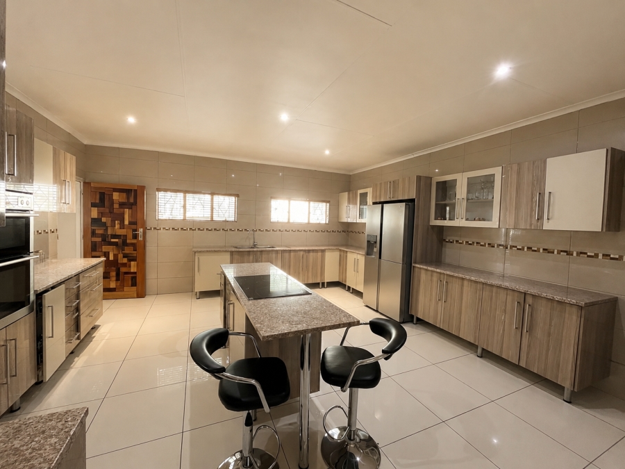 To Let 3 Bedroom Property for Rent in Protea Park North West